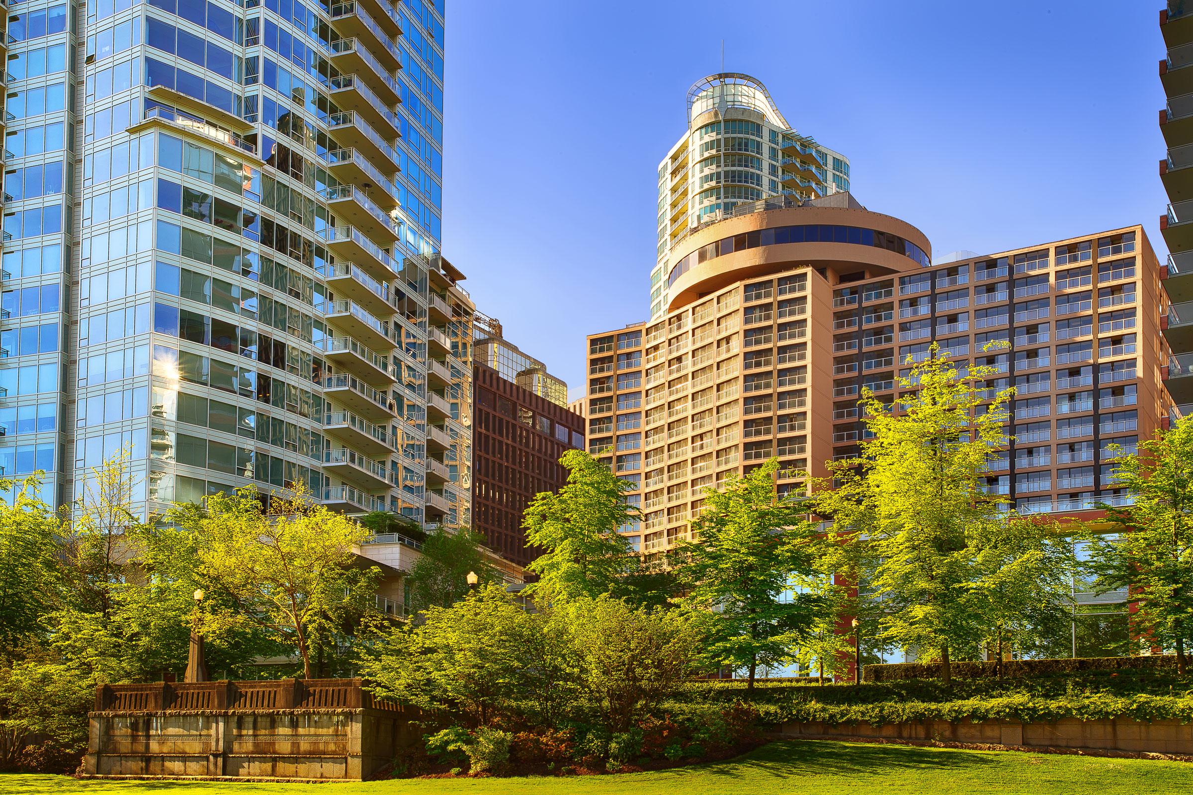 Pinnacle Hotel Harbourfront Vancouver Exterior photo